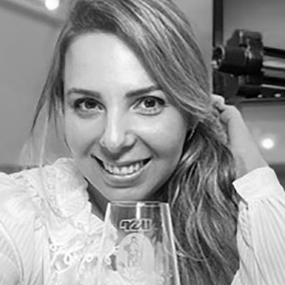 Aline Bortoletto - Cachaça Reseacher - Brasil